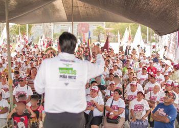 Carlos Peña Ortiz y Claudia Hernández Cierran el Día 36 de la Campaña con Multitudinaria Asistencia en las Colonias Voluntad y Trabajo y Alianza Social