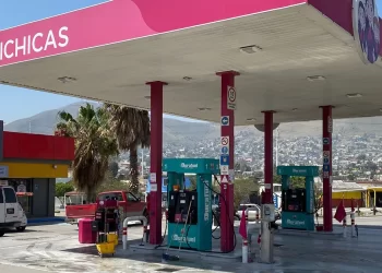 Reportes de desabasto de combustible causan alta demanda de combustibles en Tijuana