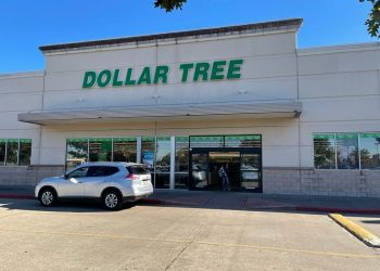 Mujer demanda a Dollar Tree por agresión sexual dentro de sus instalaciones