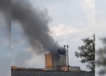 Se incendia planta de Ternium en Churubusco, Monterrey
