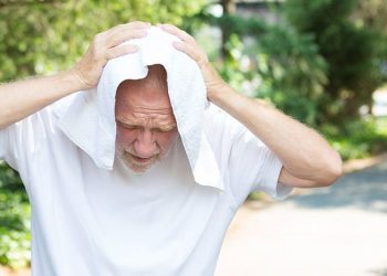 Riesgo de derrame cerebral aumenta con temperaturas nocturnas elevadas