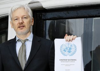 Julian Assange habría llegado a un acuerdo con EE.UU. que le permitiría salir en libertad