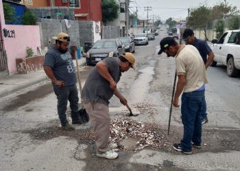 Gobierno de Reynosa repara fugas de agua en Jarachina Sur