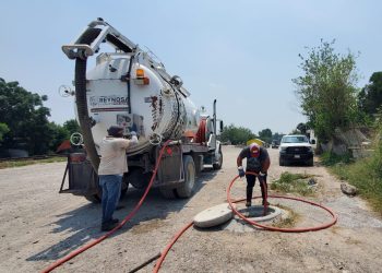 Exhorta Gobierno de Reynosa a evitar arrojar basura a las alcantarillas