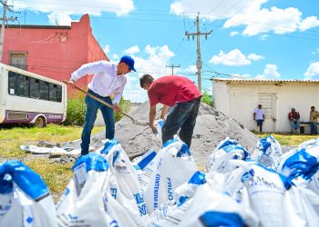 Entrega Gobierno de Reynosa costales de arena a familias ante pronósticos de lluvias