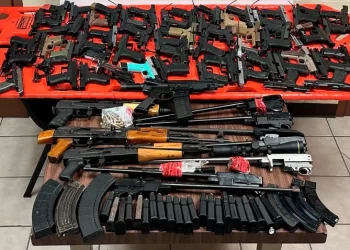 Incautan arsenal en Puente Internacional de Progreso