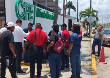 Dejan sin luz a comunidades en Quintana Roo