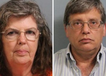Pareja usaba a sus hijos adoptivos como esclavos
