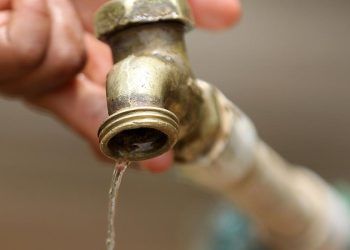 Piden vecinos solución a la falta de agua en Bugambilias Campestre, en Reynosa