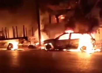 Apodaca: Incendio arrasa con dos talleres, gimnasio y taquería