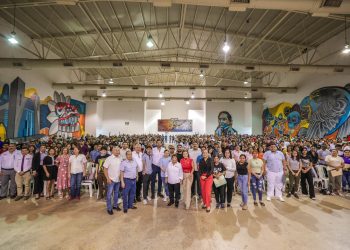 Realiza Gobierno de Reynosa entrega de documentos para Becas de Titulación 2024