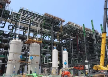 Fuga de gas tóxico en refinería Dos Bocas obliga a trabajadores a evacuar