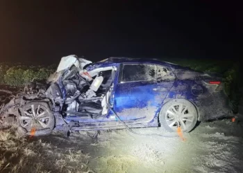 Muere mujer en fuerte choque