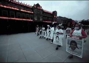 Estrenará Max serie documental de los 43 de Ayotzinapa