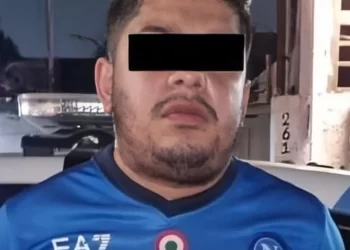 Lo arrestan por agredir a su novia