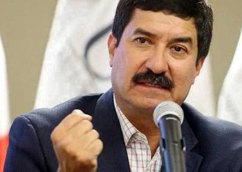 Conceden suspensión provisional a orden de aprehensión contra Javier Corral