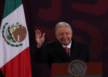 Me dediqué a servir al pueblo, dice AMLO en su mañanera de despedida