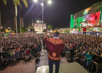 Celebraron más de 15 Mil ciudadanos Grito de la Independencia con Carlos Peña Ortiz en Reynosa
