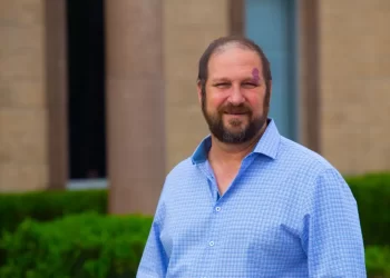 Tras una acusación federal, Edcouch despide al administrador de la ciudad