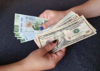 Repunta Peso mexicano tras vivir una de sus peores jornadas