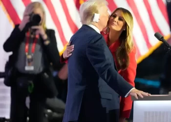Melania Trump defiende a su esposo: “No es Hitler”