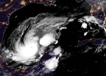 Huracán Milton alcanza categoría 4 en el Golfo de México mientras se dirige a Florida