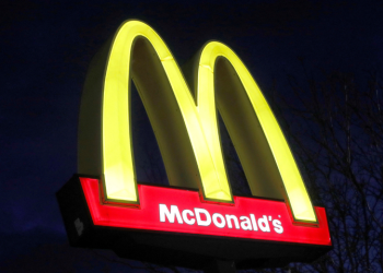 Una persona muerta y casi 50 infectados tras comer ‘cuarto de libra’ de McDonald’s en EU