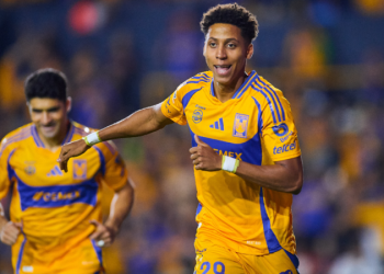 Tigres sufre, pero le gana a Pachuca y se aferra por los primeros puestos de la tabla