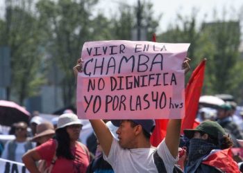 Reforma para reducir jornada laboral a 40 horas fue desechada; deberá presentarse una nueva iniciativa, confirma Ricardo Monreal