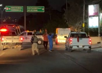 Abandonan camioneta con once cuerpos en Chilpancingo, Guerrero