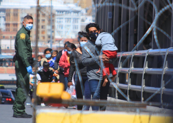 Trump podría deportar hasta 200 mil mexicanos en un año