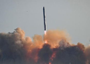 Despegue y aterrizaje exitosos en el sexto vuelo de prueba de SpaceX