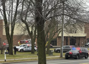 3 muertos y varios heridos en un tiroteo en una escuela cristiana privada en Wisconsin