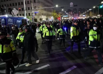 Corea del Sur declara Ley Marcial