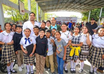 Entrega Gobierno de Reynosa auditorio de usos múltiples a escuela primaria Fernando Pérez Pérez