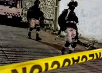 Atacan a balazos a periodista en Nuevo León