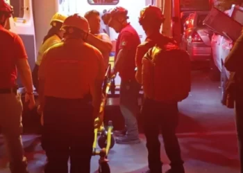 Monterey: Hombre se electrocuta pintando su casa