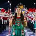 Disfrutan de Noche Mágica en Desfile Navideño de McAllen