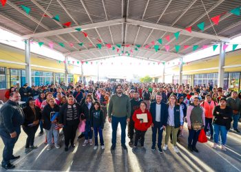 Lleva Gobierno de Reynosa a Bugambilias beneficios sociales