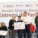 Entrega Américo Villarreal tarjetas del programa “Mujeres Pensión Bienestar”
