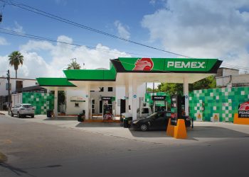 Disparejo aumento de precio de la gasolina en la frontera