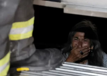 Chile declaró estado de excepción y toque de queda nocturno por apagón masivo