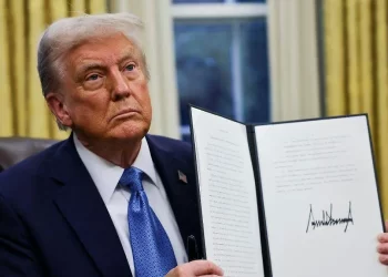 Trump declara la guerra comercial a México, Canadá y China con aranceles 