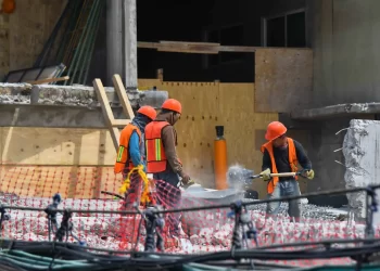 Cerca de 2 mil empresas de construcción cerraron en el sexenio de AMLO