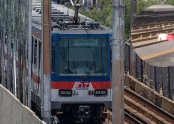 Conductor del Metro evita tragedia en Monterrey