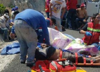 Tragedia en Oaxaca: 11 muertos tras volcadura de autobús