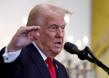 Donald Trump impone aranceles del 25% a los autos que no sean fabricados en EU