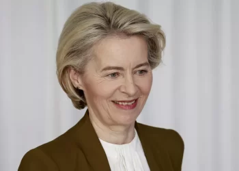 Von der Leyen propone eliminar aranceles industriales entre la UE y EE.UU.