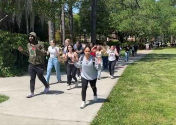 Tiroteo en universidad de Florida activa alerta para comunidad mexicana