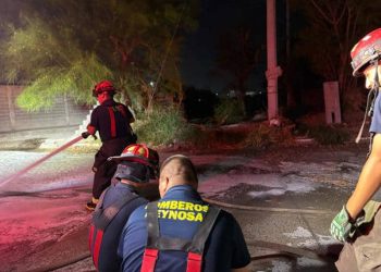 Derrame de combustible en drenaje alarma a vecinos de la Campestre